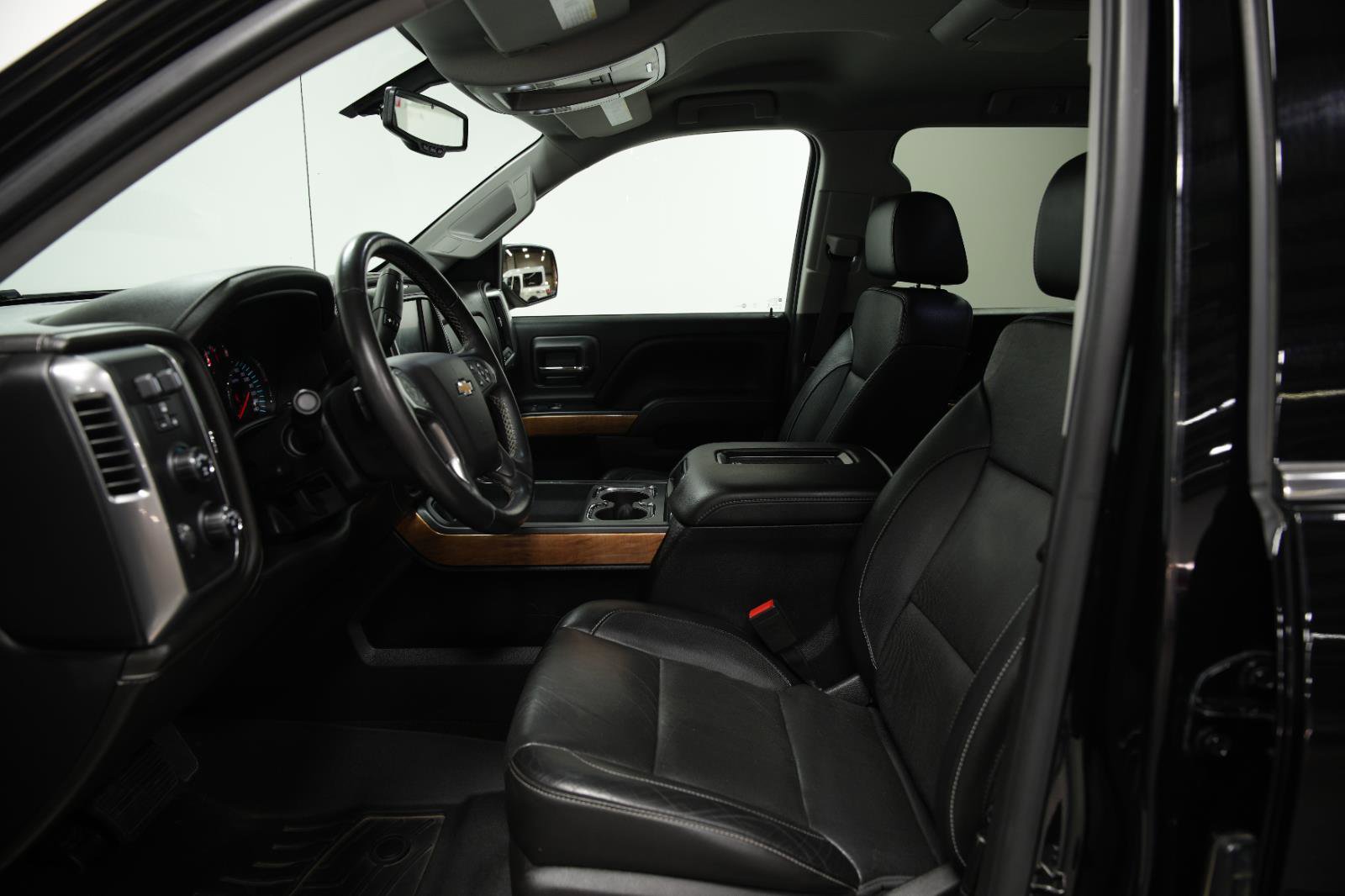 Used 2017 Chevrolet Silverado 1500 LTZ w/ Sport Package image 27