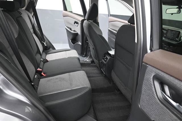 Used 2021 Nissan Rogue SV FWD image 17
