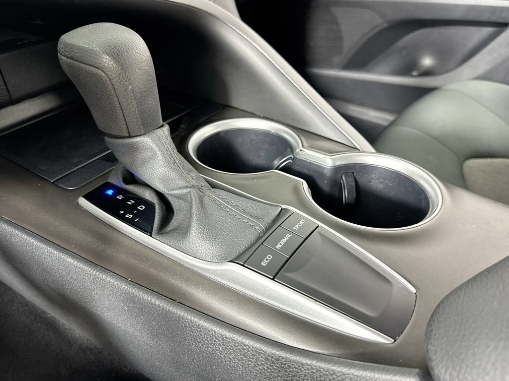 Used 2023 Toyota Camry LE FWD image 18