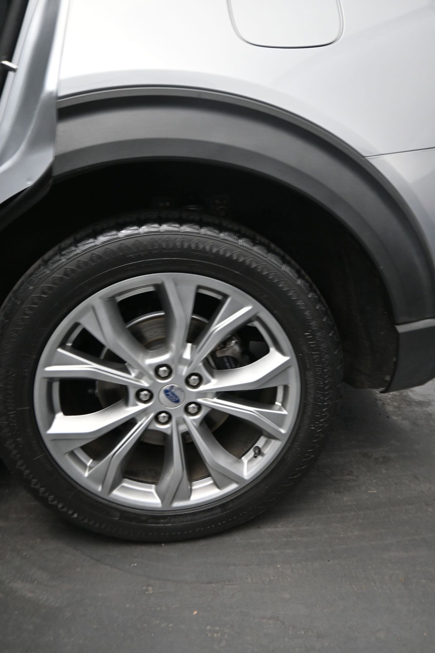 Used 2021 Ford Explorer Limited w/ Equipment Group 301A image 18