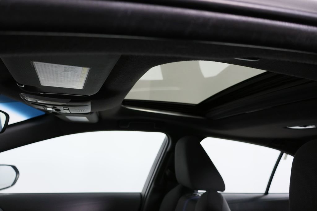 Used 2020 Toyota Corolla SE w/ SE Premium Package image 21