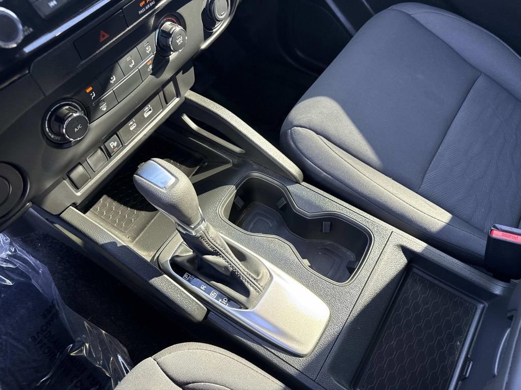 Used 2023 Nissan Frontier S w/ Technology Package image 27