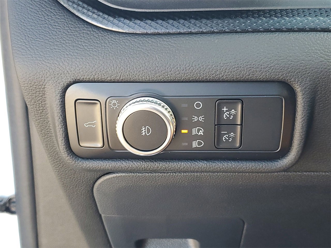 Used 2023 Ford Explorer ST-Line w/ Class IV Trailer Tow Package image 30