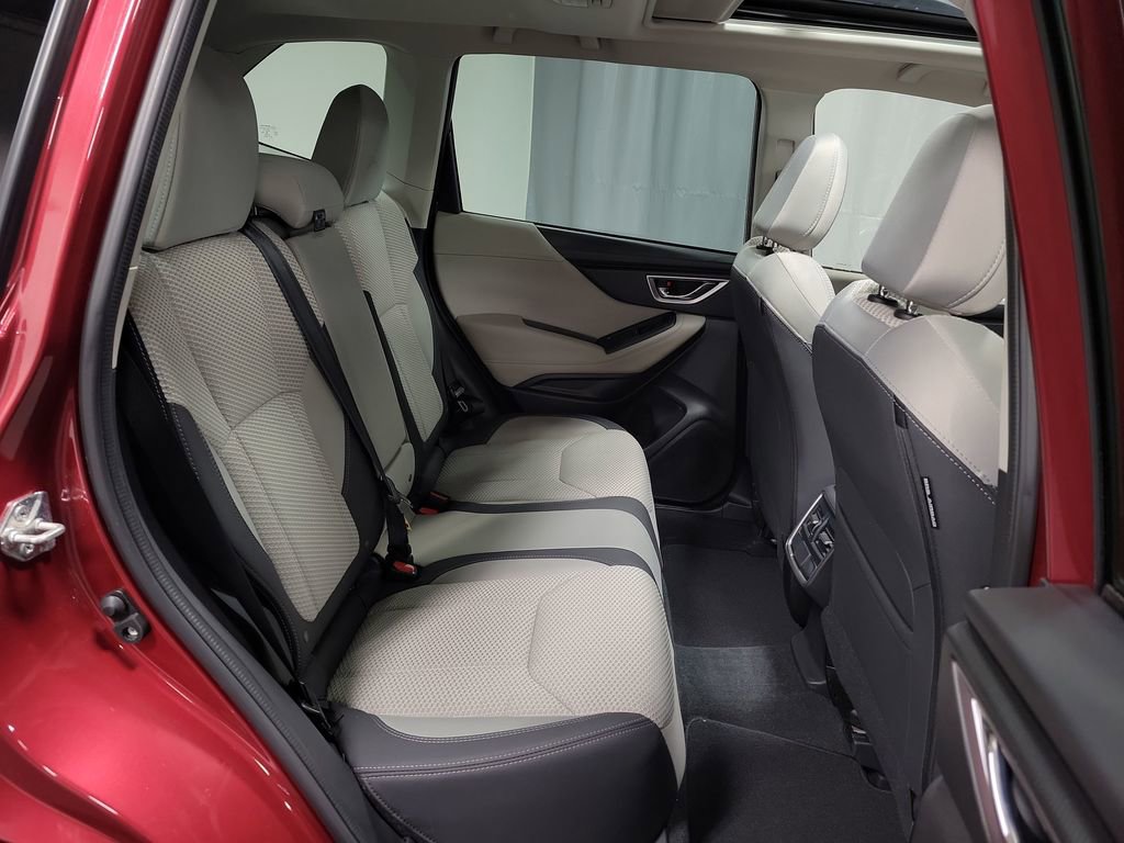 Used 2023 Subaru Forester Premium image 27