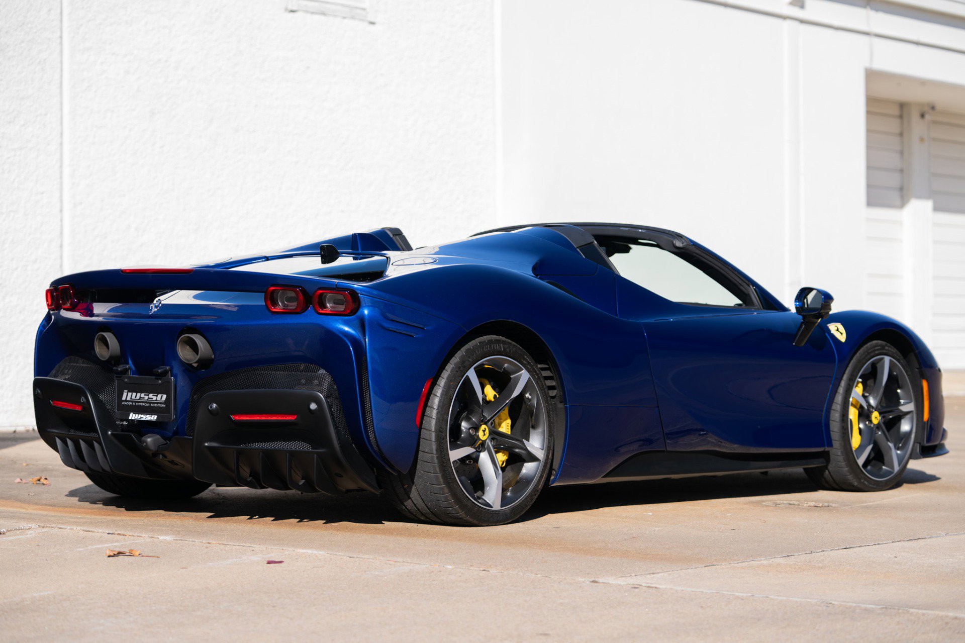Used 2025 Ferrari SF90 Spider image 5