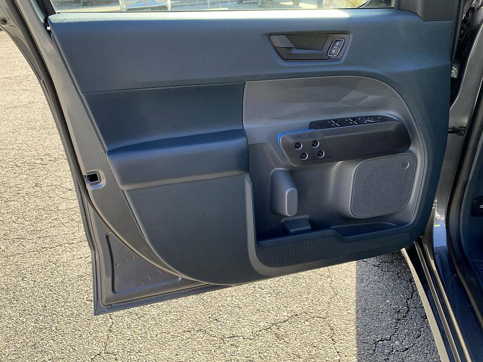 New 2026 Ford Maverick Lobo image 9