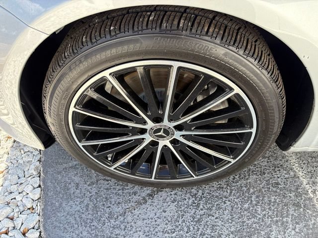 Used 2020 Mercedes-Benz C 300 Sedan image 3
