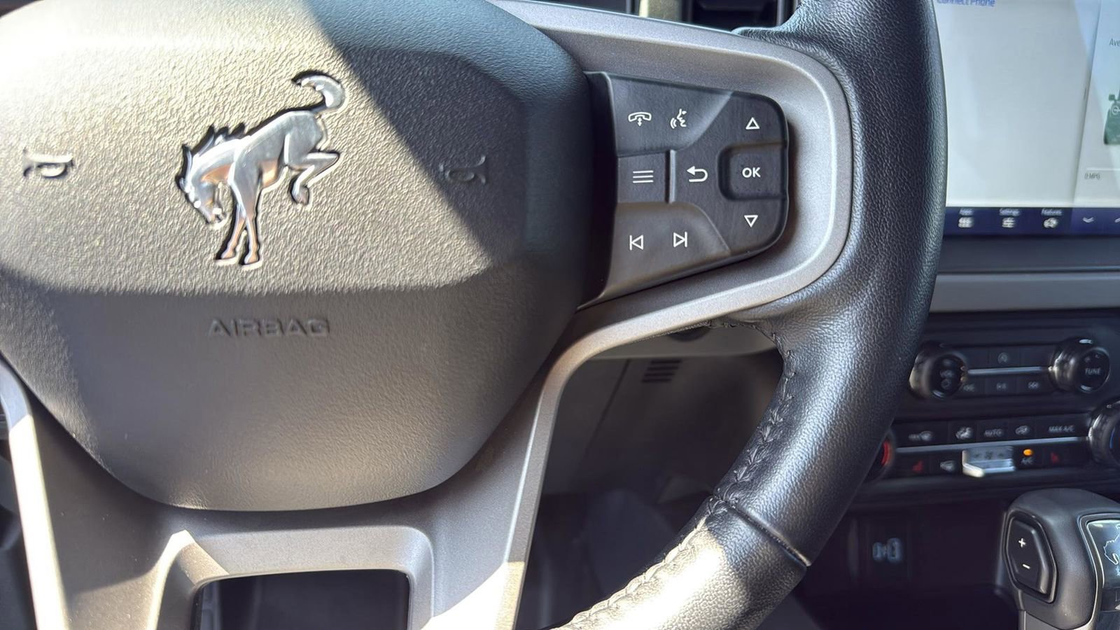 Certified 2024 Ford Bronco Black Diamond image 16