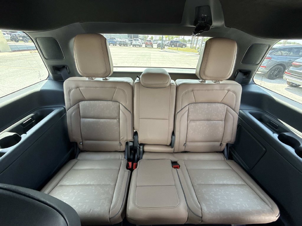 New 2026 Lincoln Navigator Black Label AWD/4WD image 19