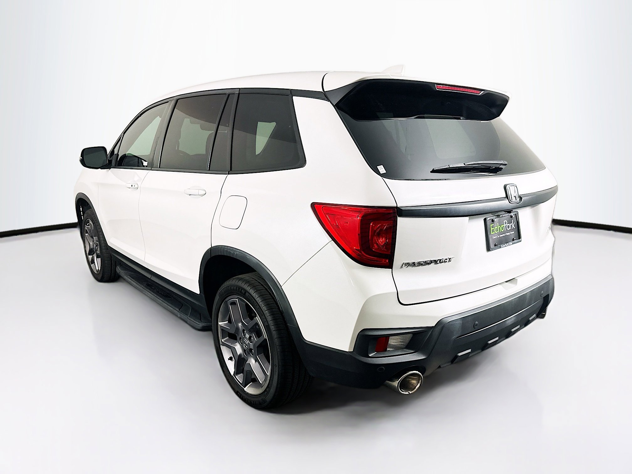 Used 2023 Honda Passport EX-L image 5