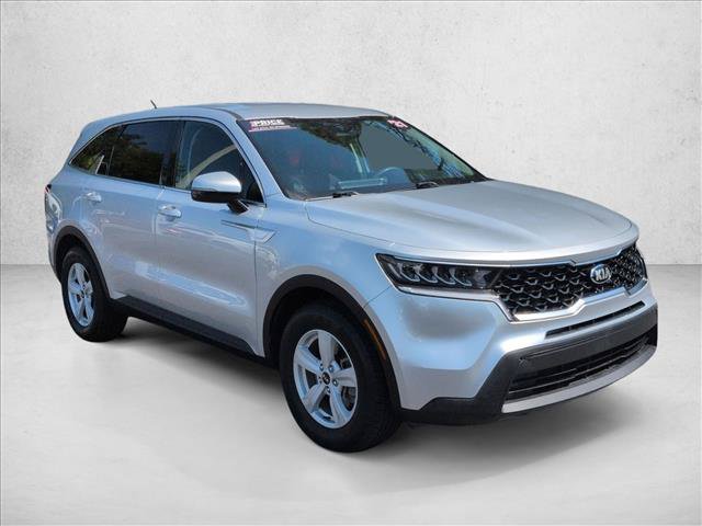 Used 2021 Kia Sorento LX FWD image 3