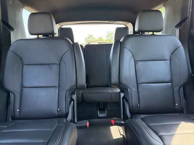 Used 2023 Chevrolet Traverse LT FWD image 28