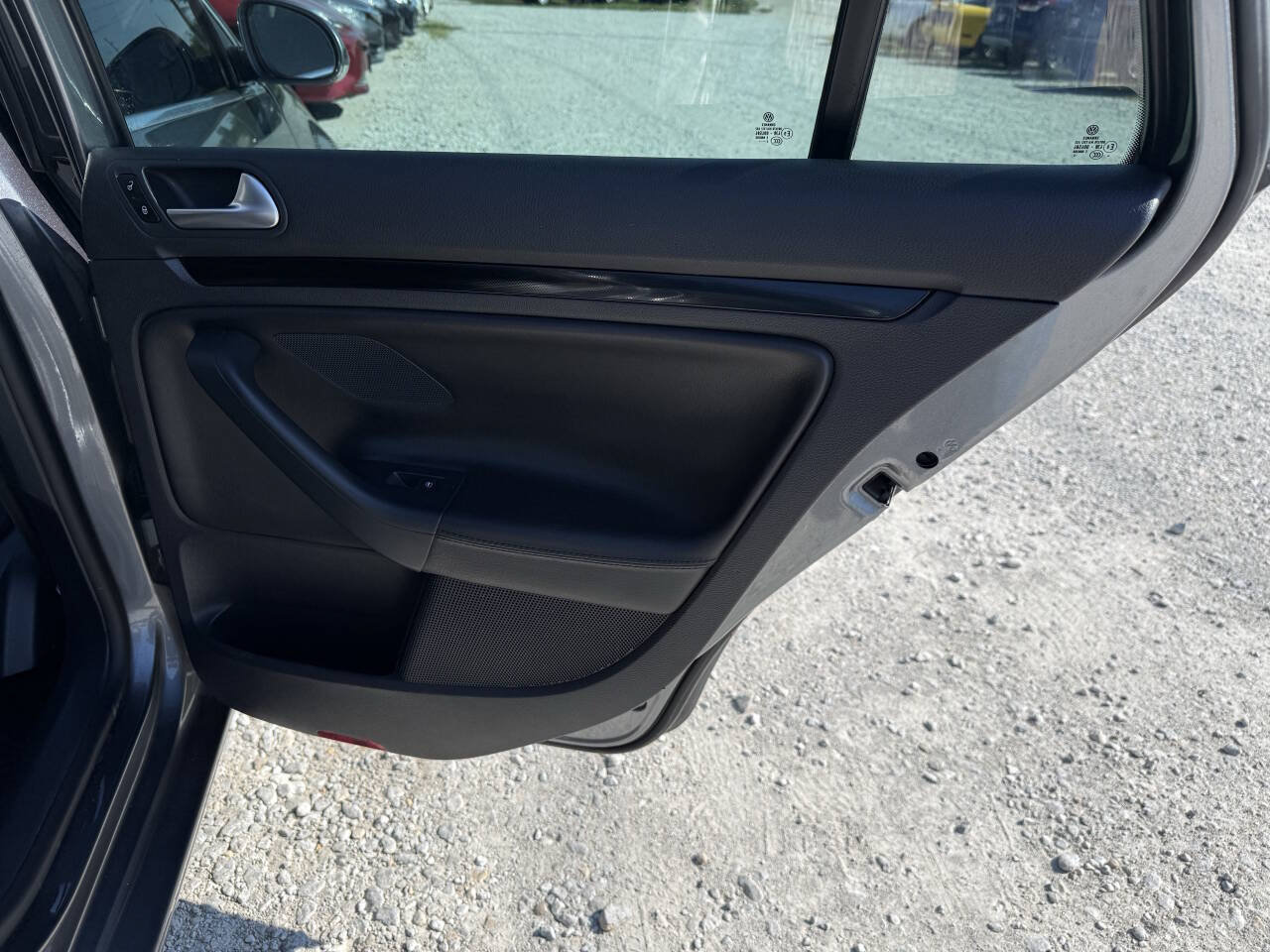 Used 2014 Volkswagen Jetta SE FWD image 17