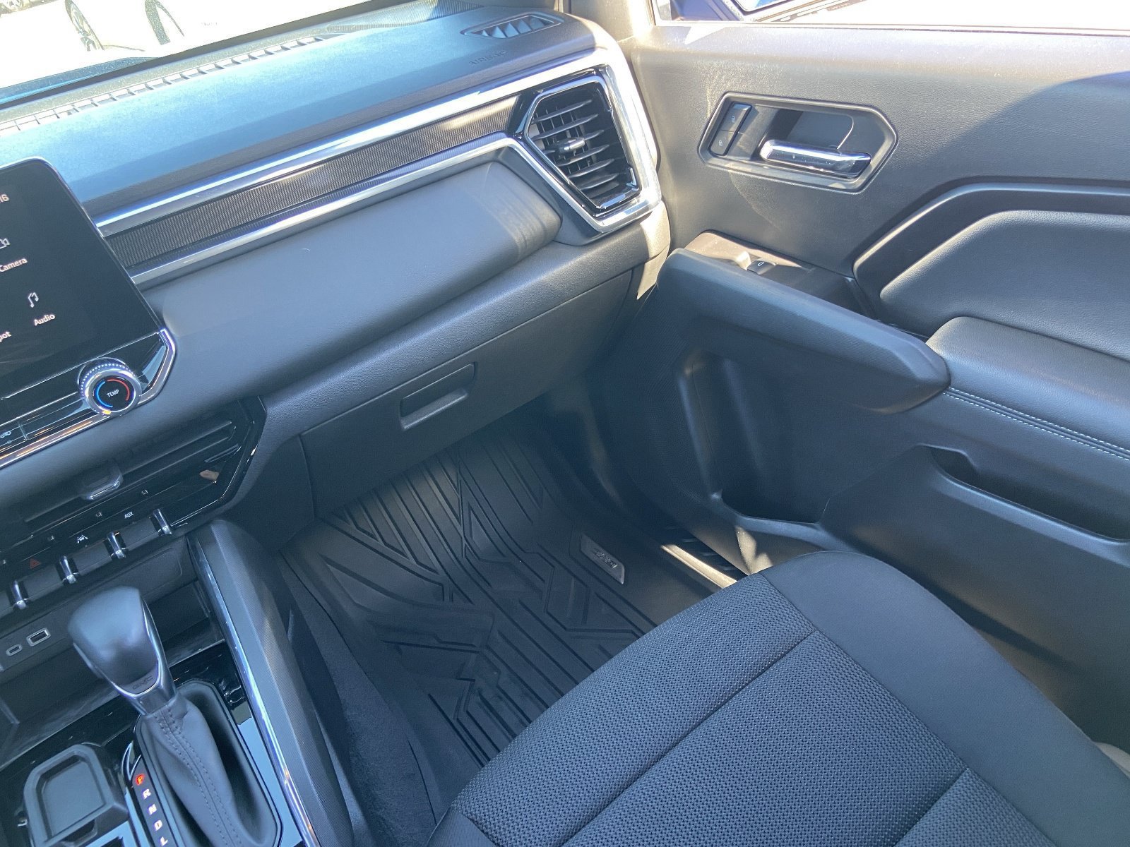 Certified 2025 GMC Canyon Elevation w/ Technology Package RWD image 17