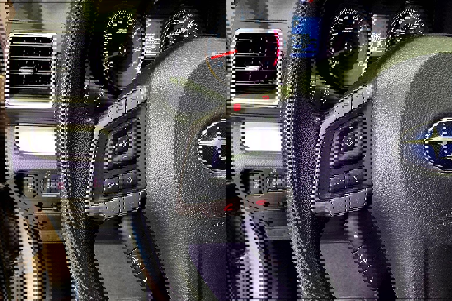 Used 2016 Subaru Forester 2.5i Premium AWD/4WD image 11