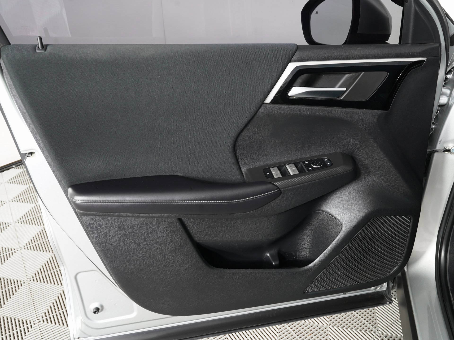 Used 2022 Mitsubishi Outlander ES image 15