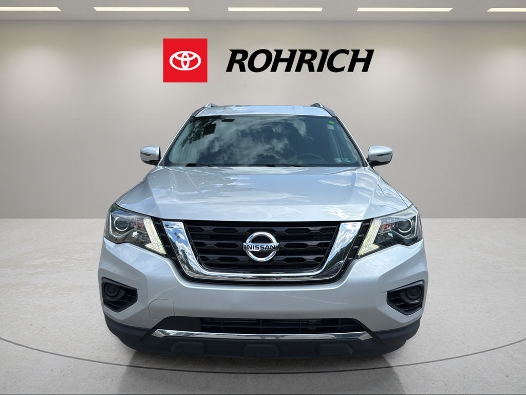 Used 2019 Nissan Pathfinder S AWD/4WD image 2