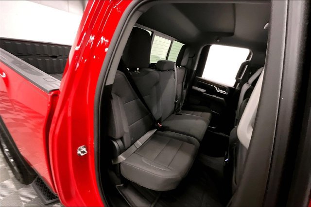Used 2025 GMC Sierra 2500 SLE w/ SLE Value Package; AWD/4WD image 25