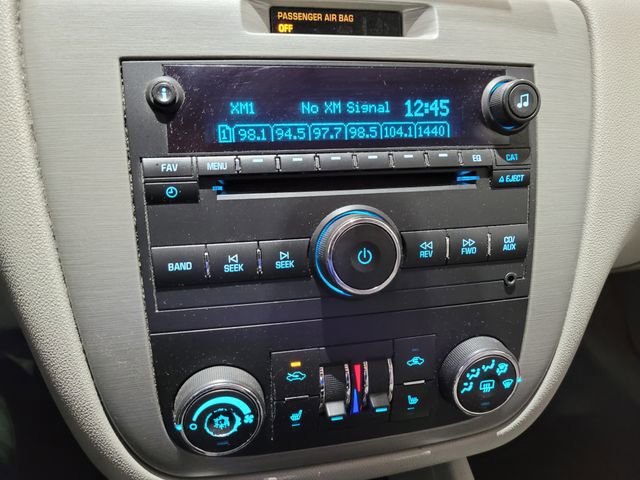 Used 2008 Chevrolet Impala LT w/ Luxury Edition Package image 25