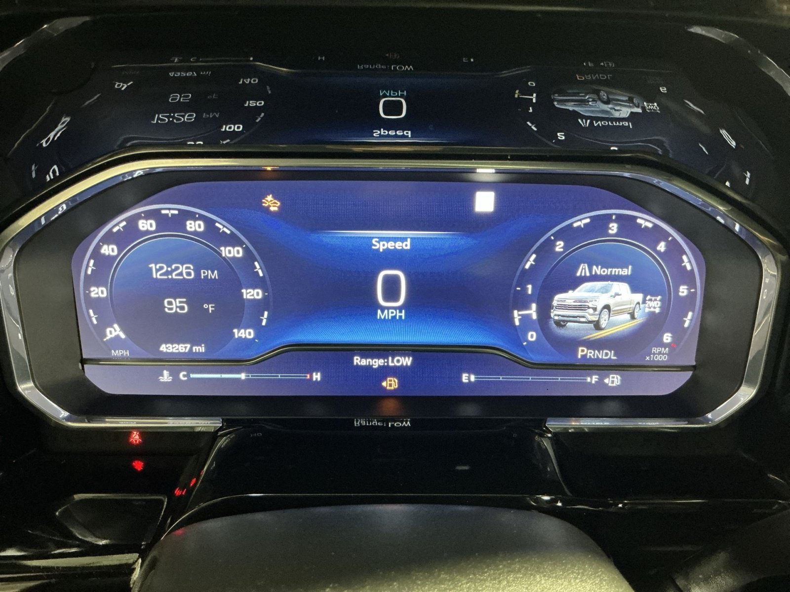 Used 2023 Chevrolet Silverado 1500 RST w/ Z71 Off-Road Package AWD/4WD image 18