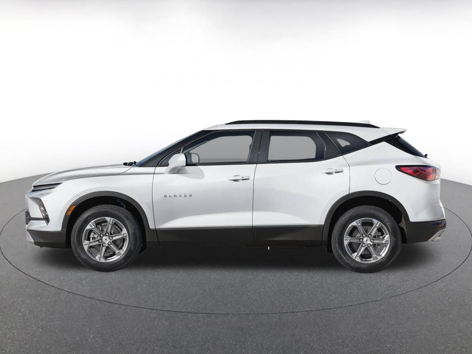 Used 2026 Chevrolet Blazer LT AWD/4WD image 3