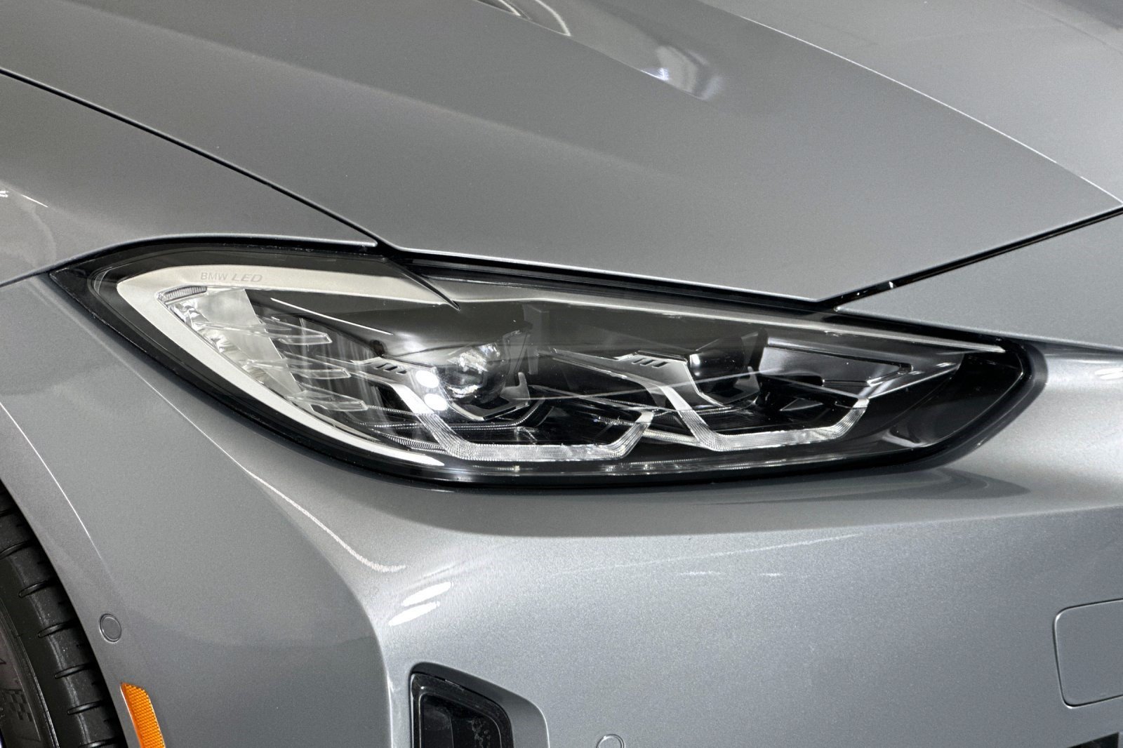Used 2023 BMW i4 eDrive40 w/ Premium Package RWD image 12