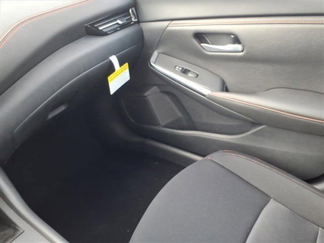 New 2025 Nissan Sentra SR image 31
