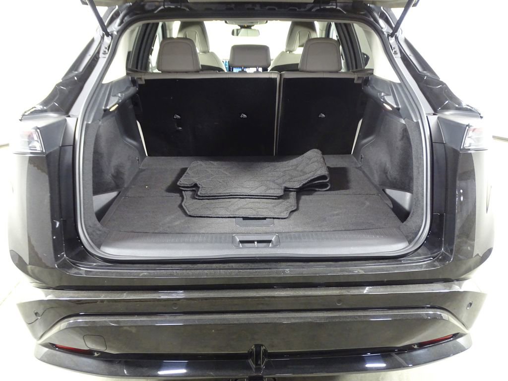 Used 2023 Nissan Ariya FWD image 14