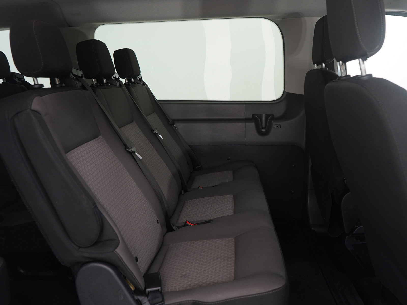 Used 2024 Ford Transit 350 XLT image 12