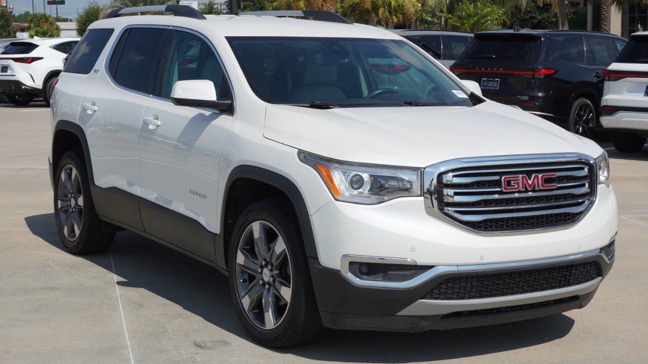 Used 2017 GMC Acadia SLT FWD image 3