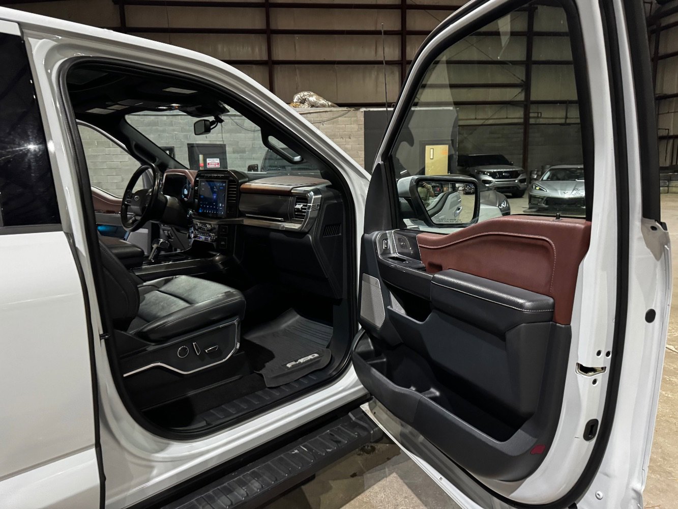 Used 2022 Ford F150 Lariat w/ Equipment Group 502A High image 25