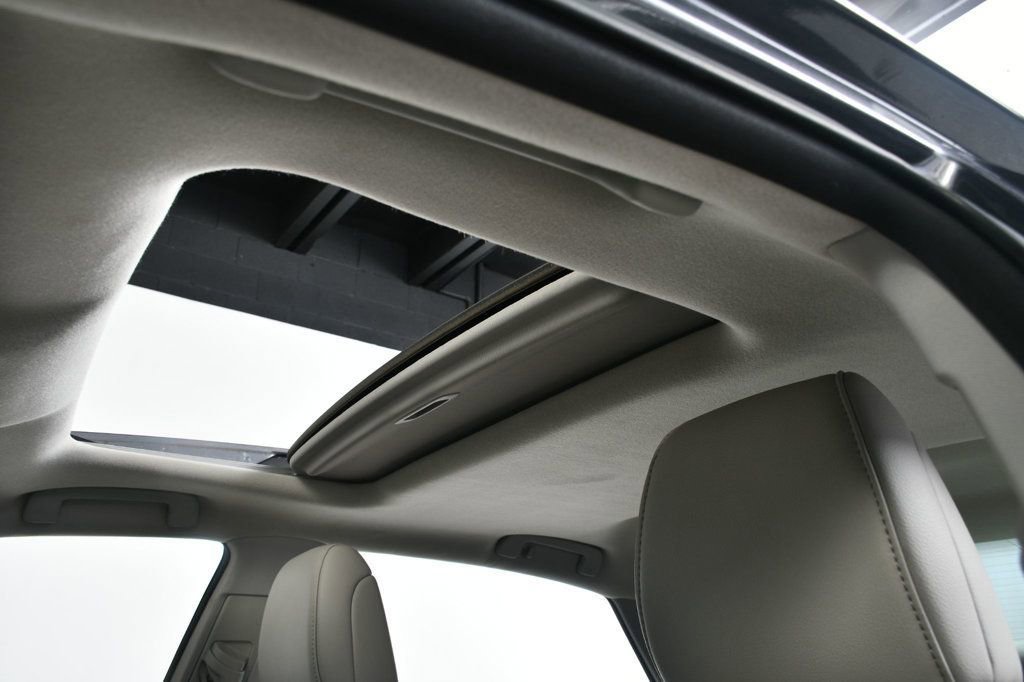 Used 2013 Toyota Avalon XLE Premium FWD image 6