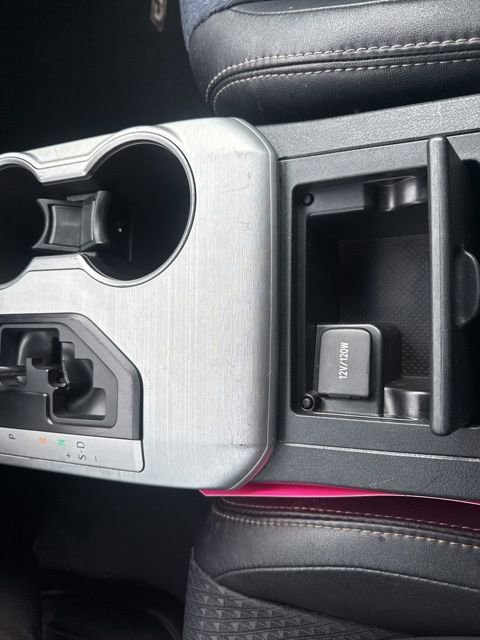 Used 2012 Toyota Camry SE image 26