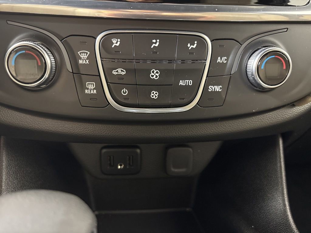 Used 2023 Chevrolet Traverse LS w/ Safety Package image 23