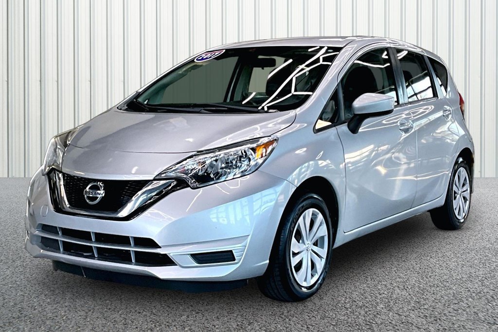 Used 2017 Nissan Versa Note SV FWD image 3