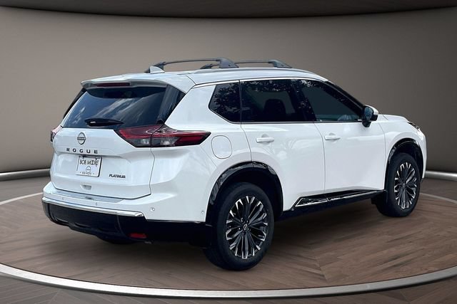 Used 2025 Nissan Rogue Platinum FWD image 2