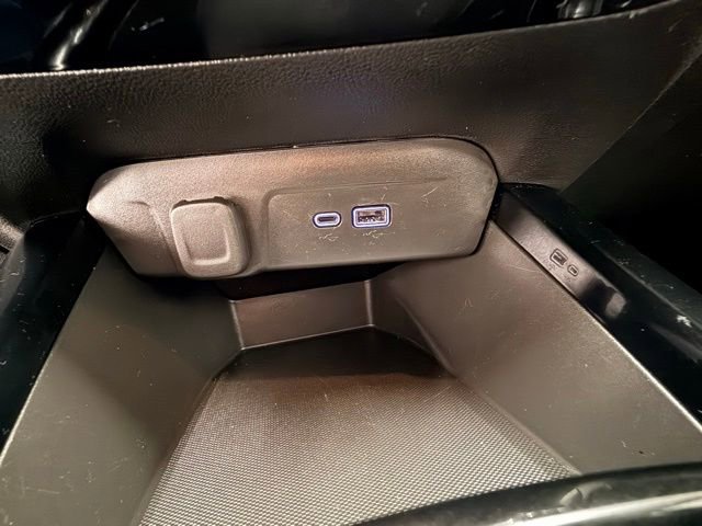Used 2025 Chevrolet Trax LT w/ Driver Confidence Package FWD image 23