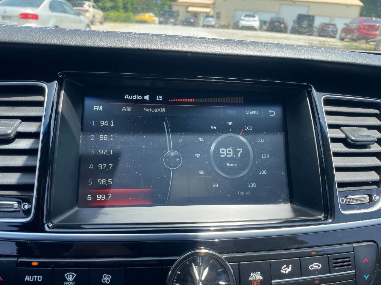 Used 2016 Kia K900 Luxury RWD image 77