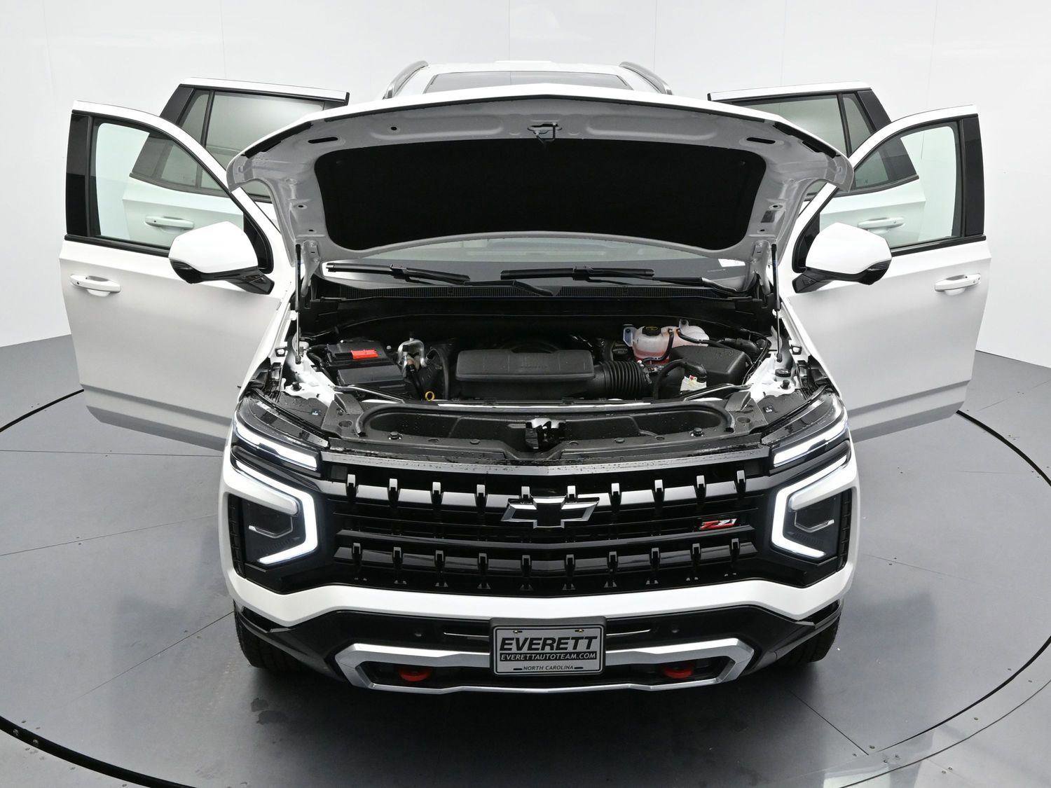 Used 2025 Chevrolet Tahoe Z71 w/ Z71 Off-Road Package AWD/4WD image 41