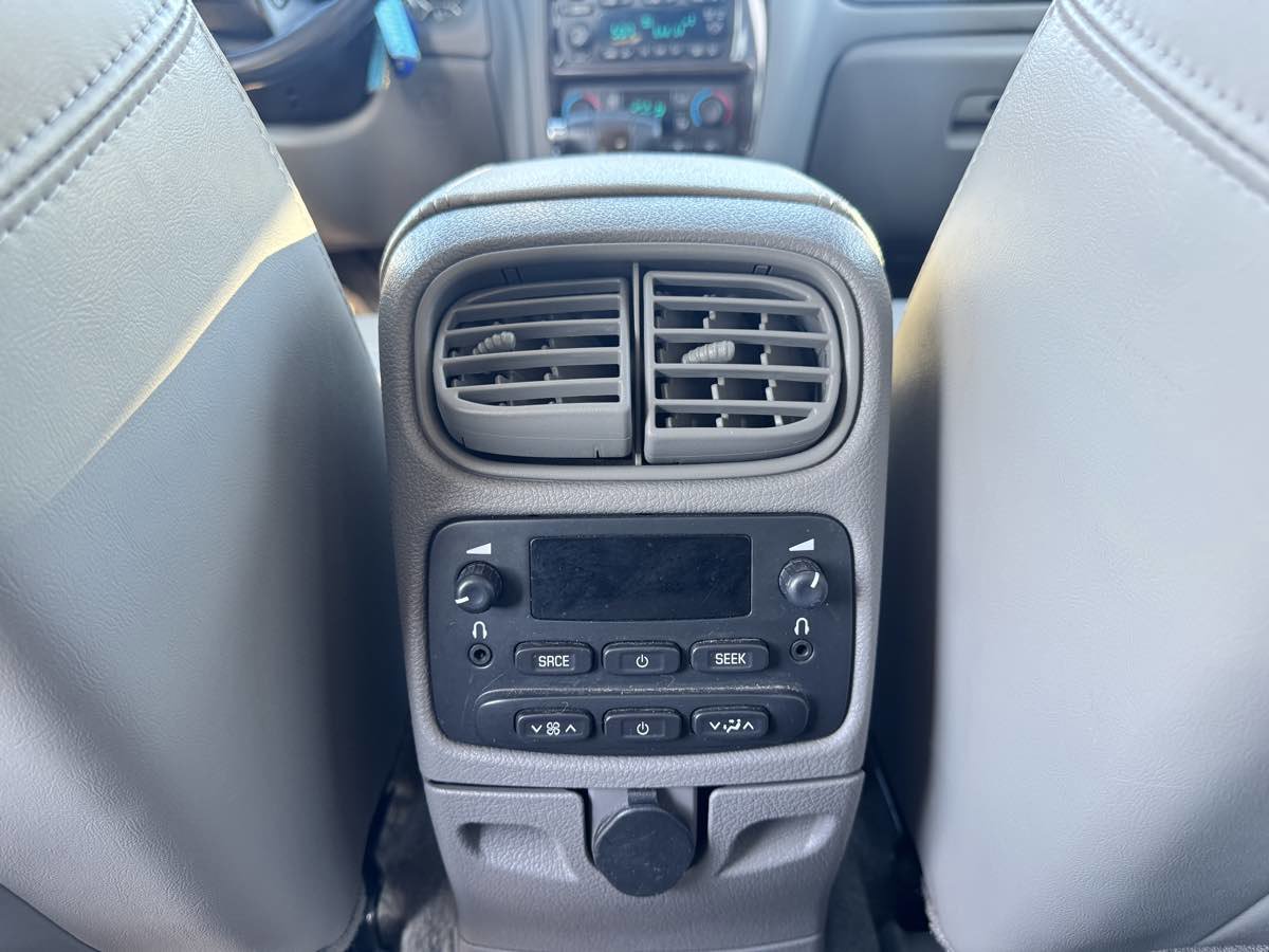 Used 2006 Buick Rainier CXL AWD/4WD image 33