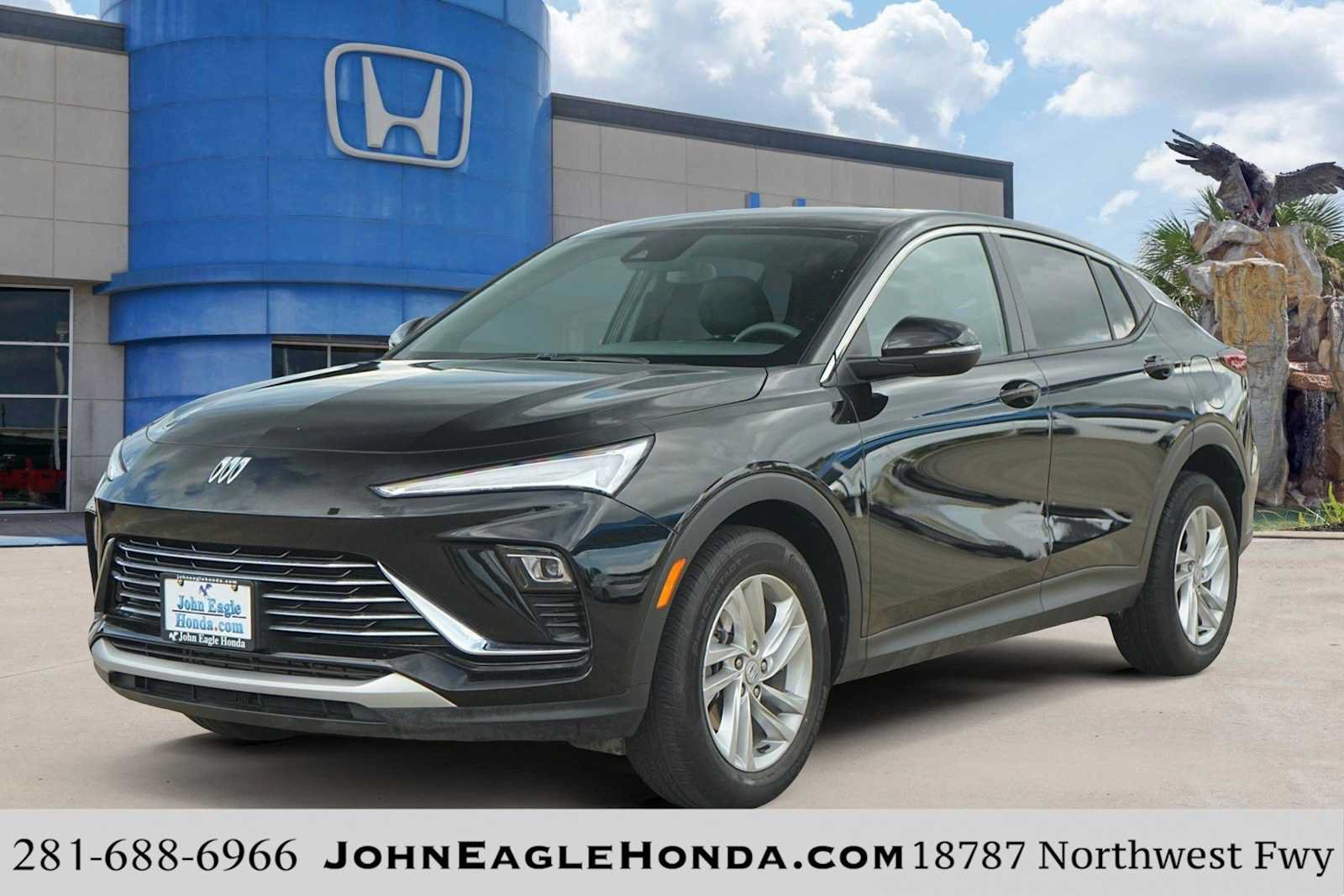 Used 2025 Buick Envista Preferred FWD image 1