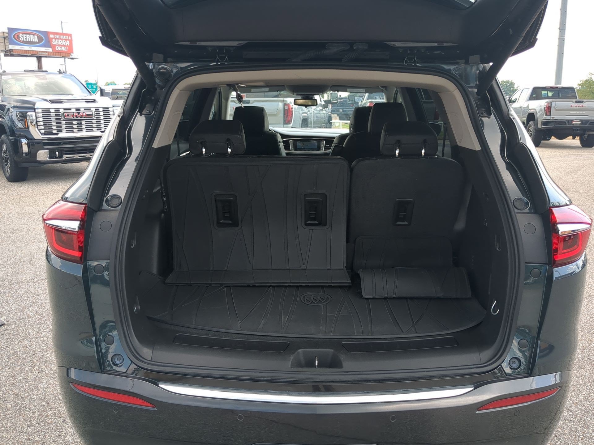 Used 2019 Buick Enclave Avenir w/ Avenir Technology Package FWD image 24