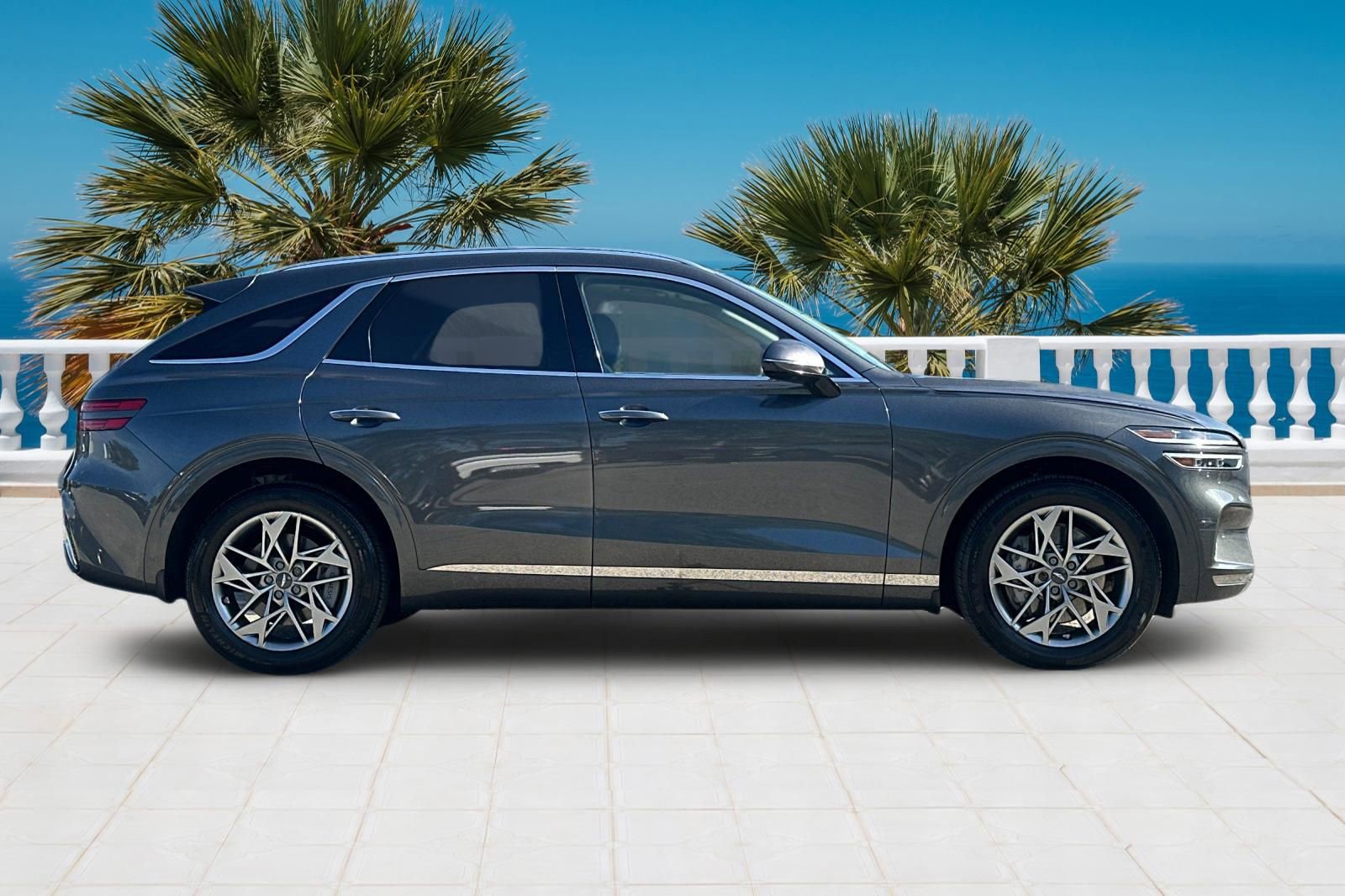 Used 2023 Genesis GV70 2.5T w/ Select Package image 4