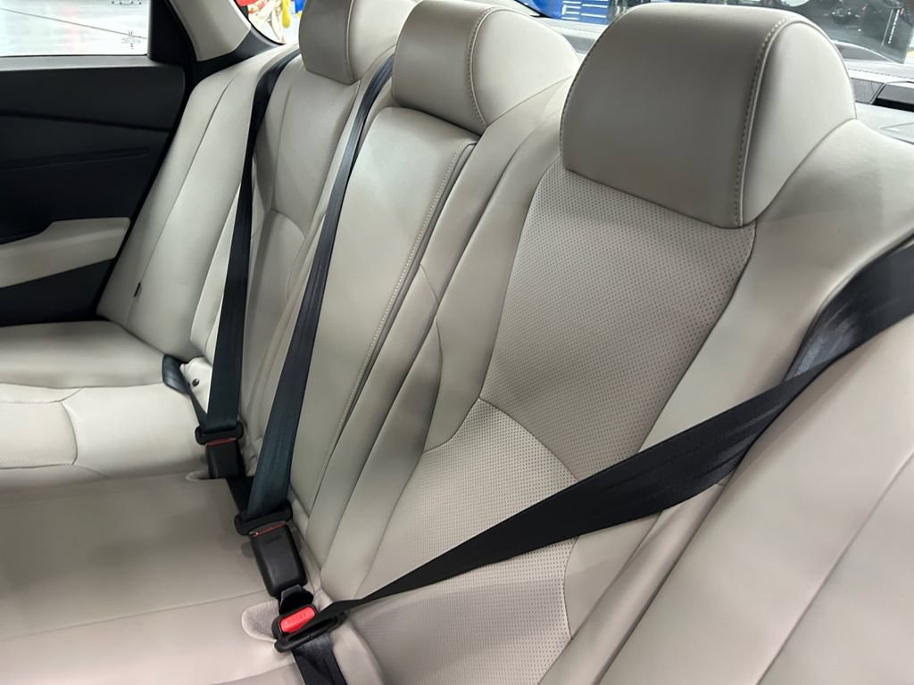 Used 2024 Honda Accord EX-L image 17