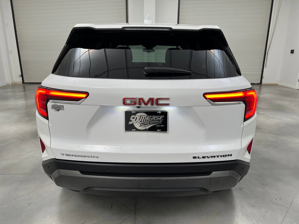 Used 2025 GMC Terrain Elevation image 6