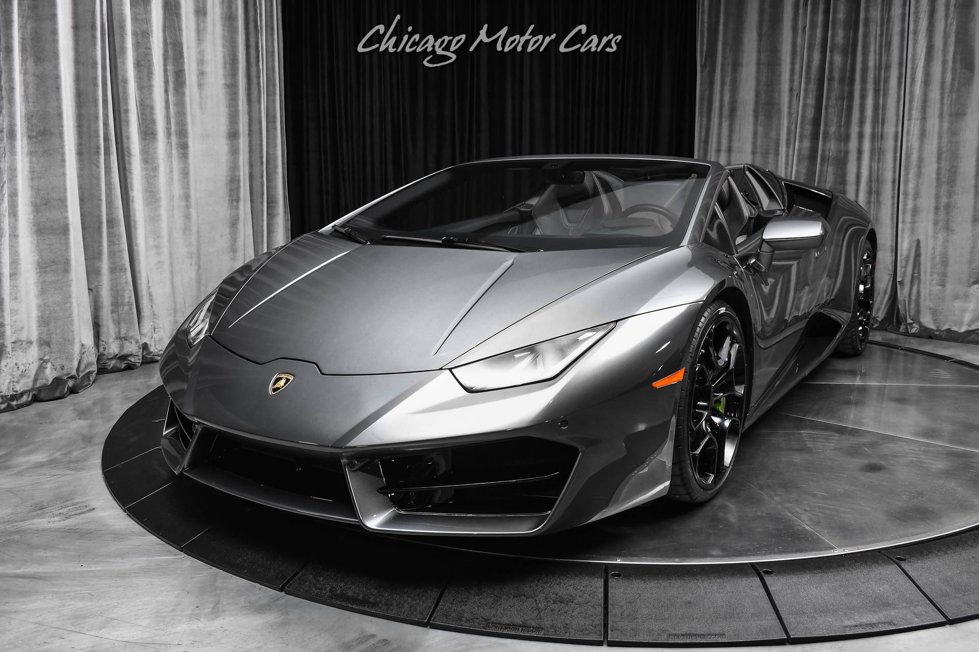 Used 2019 Lamborghini Huracan LP 580-2 RWD image 2
