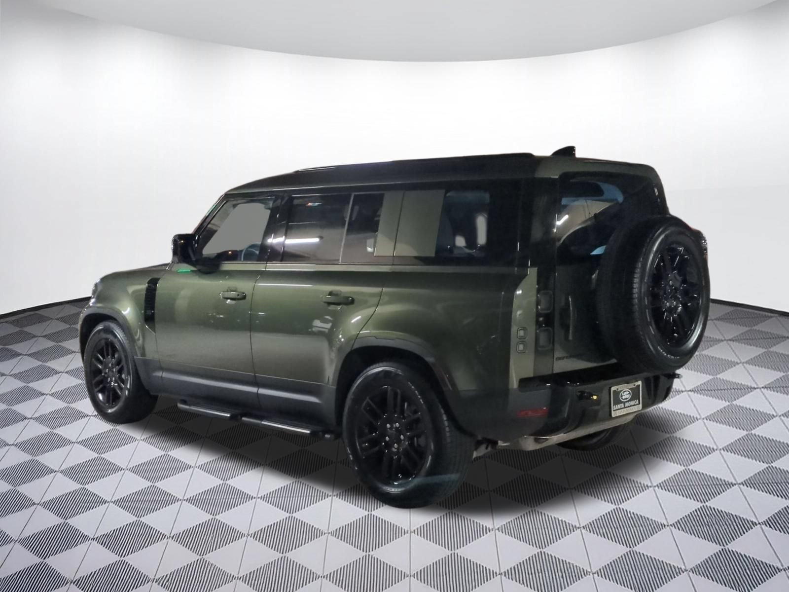 New 2026 Land Rover Defender 110 S AWD/4WD image 3