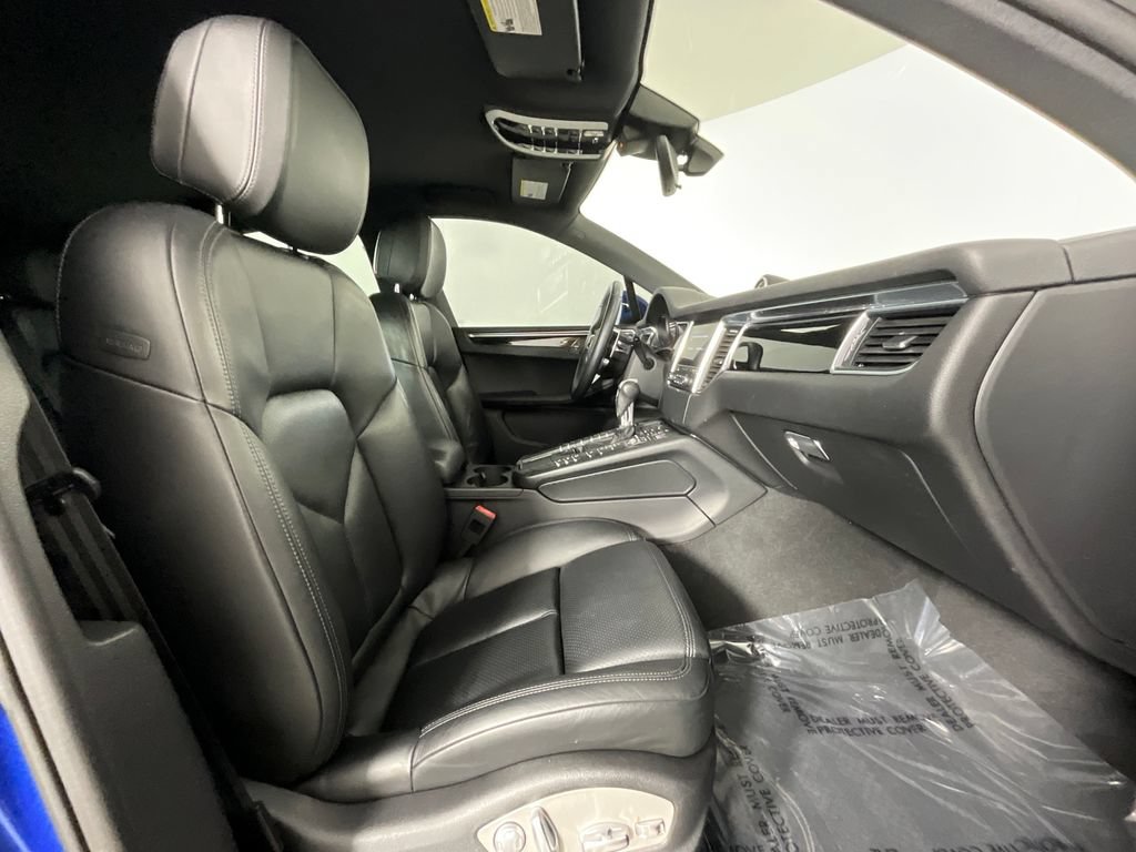 Used 2018 Porsche Macan AWD/4WD image 20