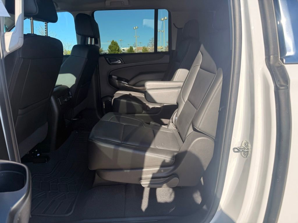Used 2020 Chevrolet Suburban LT w/ Luxury Package AWD/4WD image 25