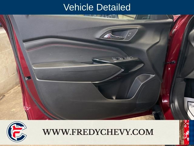 Certified 2024 Chevrolet Trax RS w/ Driver Confidence Package image 12